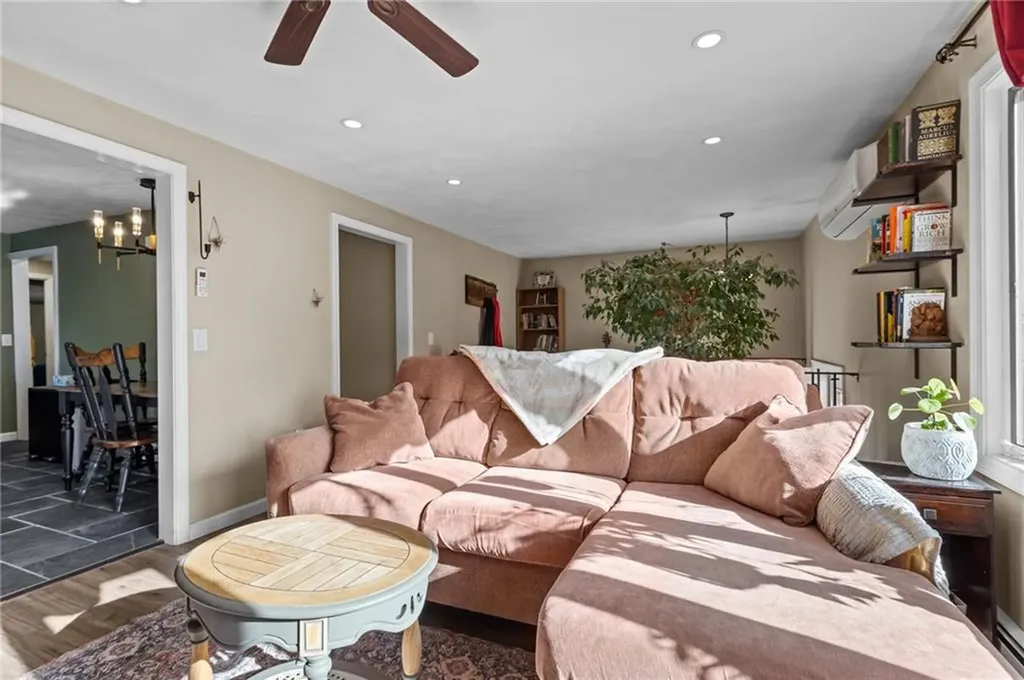 56 Pearl Avenue North Providence RI 02904