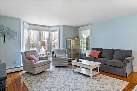110 Ten Rod Road North Kingstown RI 02852