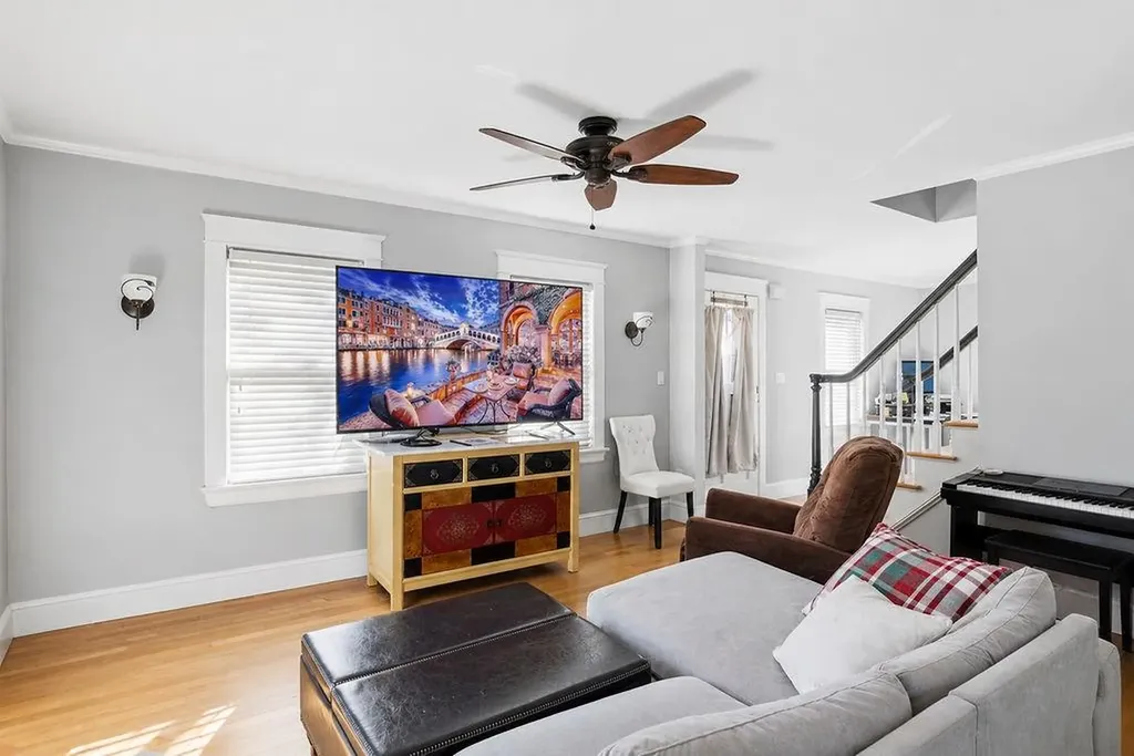18 Sprague Court Portsmouth RI 02871