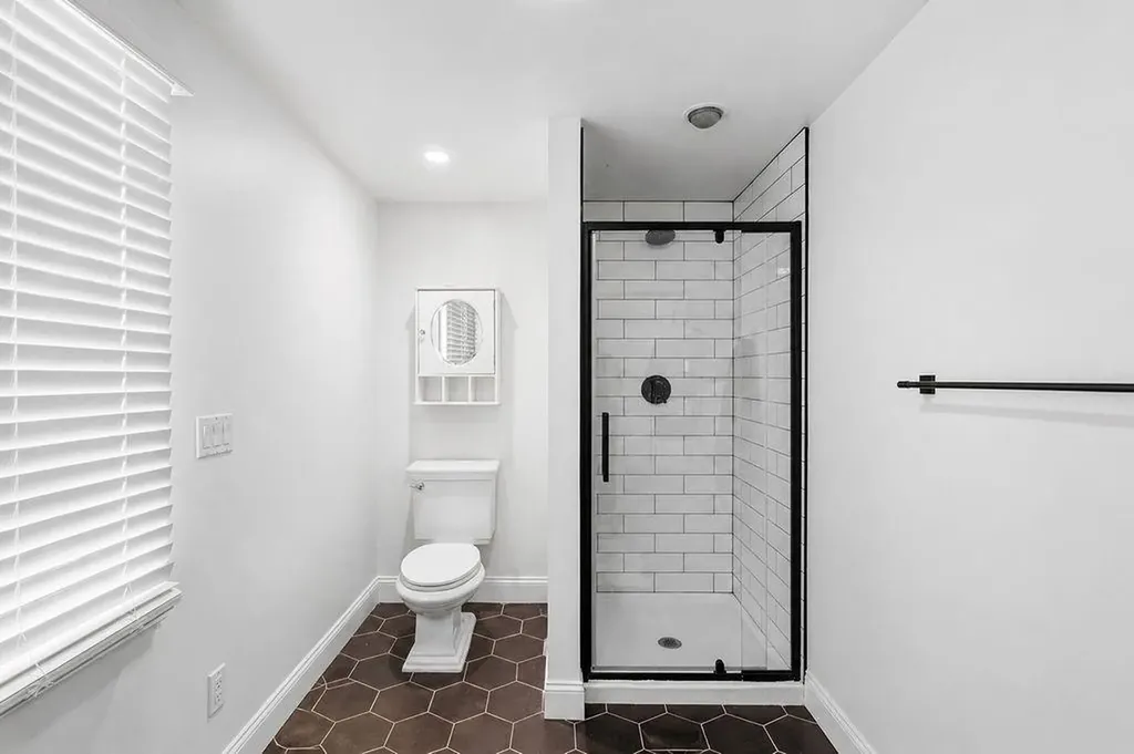 18 Sprague Court Portsmouth RI 02871