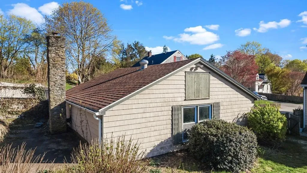 18 Sprague Court Portsmouth RI 02871