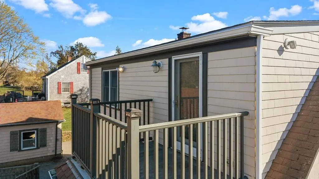 18 Sprague Court Portsmouth RI 02871