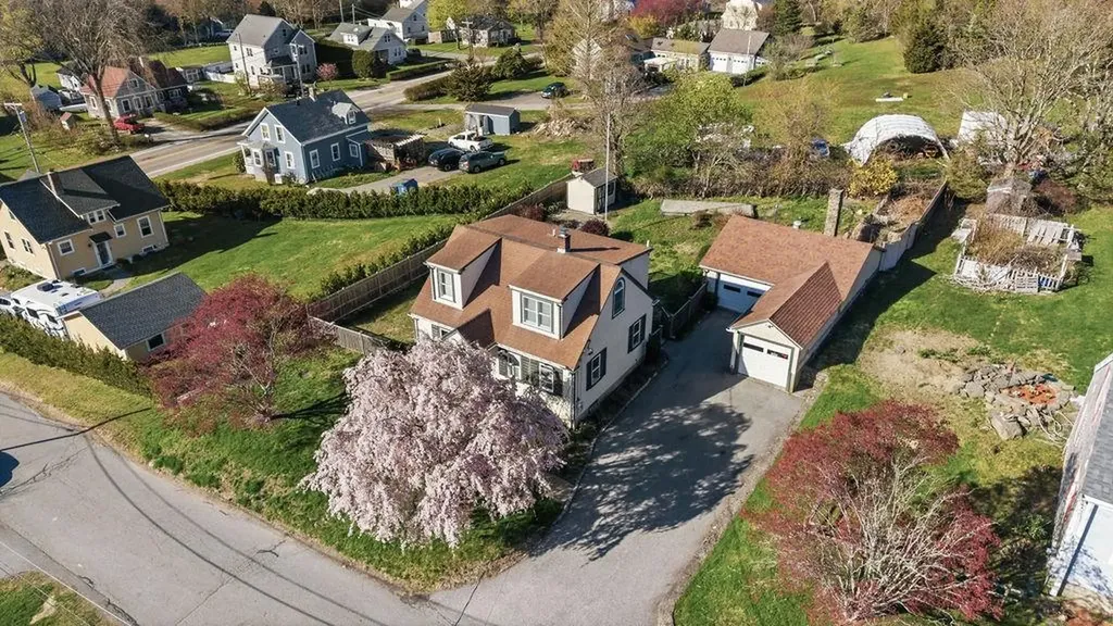 18 Sprague Court Portsmouth RI 02871