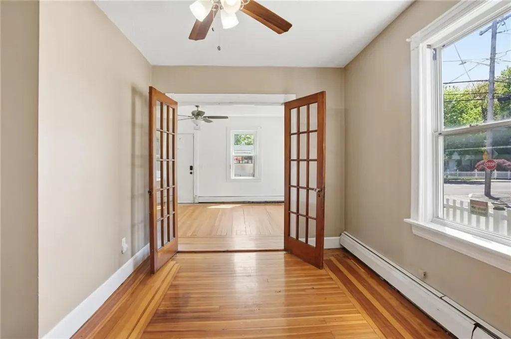 625 Oakland Beach Avenue Warwick RI 02889