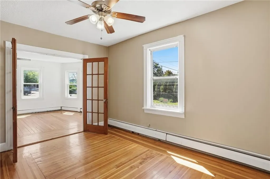 625 Oakland Beach Avenue Warwick RI 02889