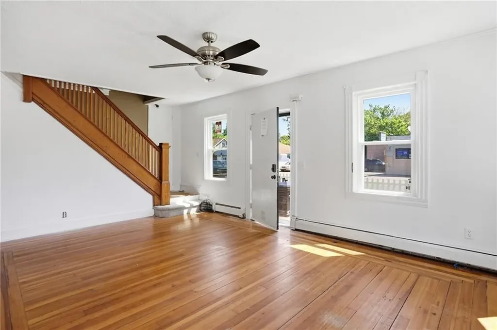 625 Oakland Beach Avenue Warwick RI 02889
