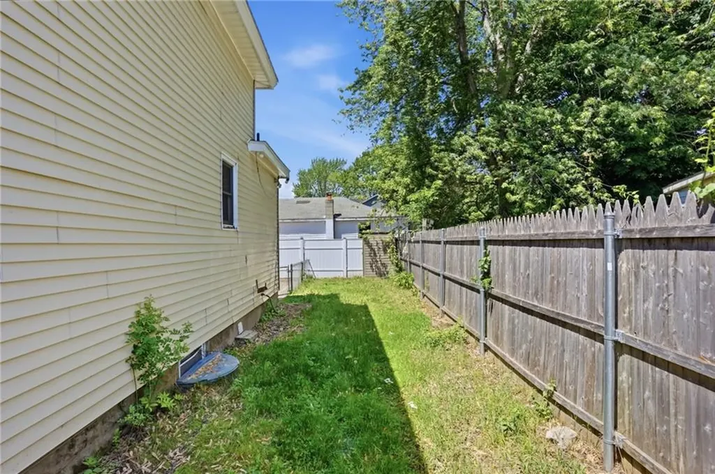 625 Oakland Beach Avenue Warwick RI 02889