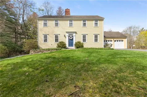 55 Pamden Lane Seekonk MA 02771