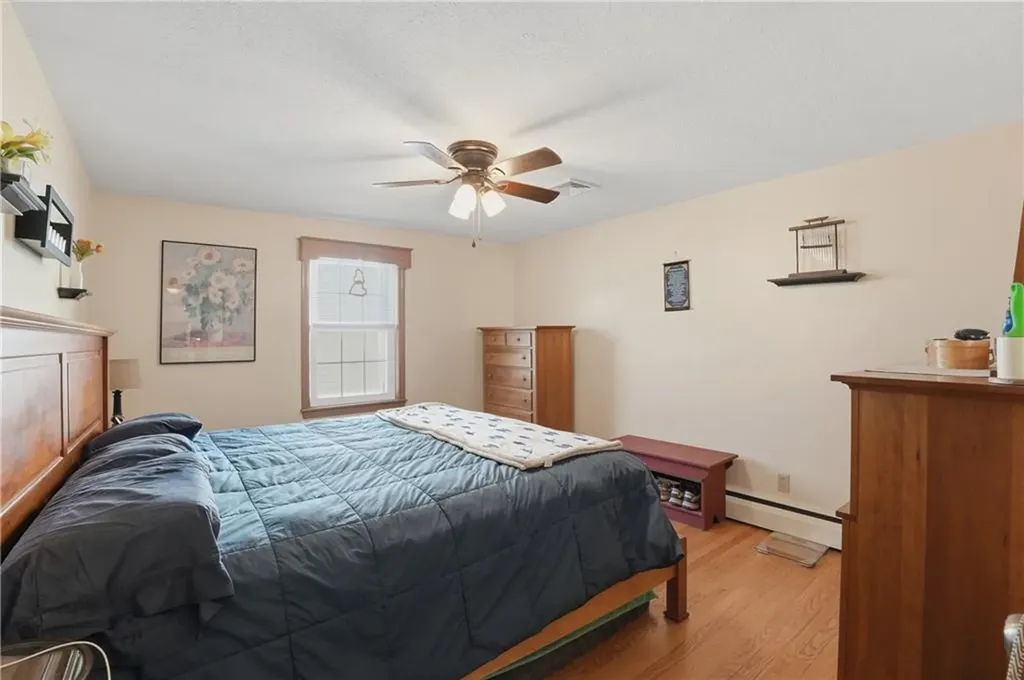 153 Falcon Avenue Warwick RI 02888