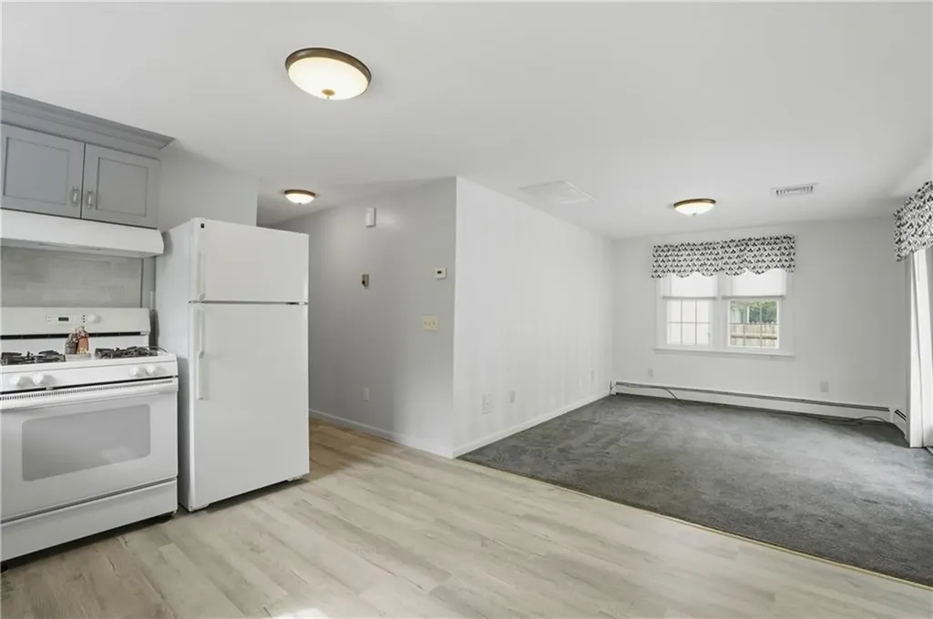 153 Falcon Avenue Warwick RI 02888