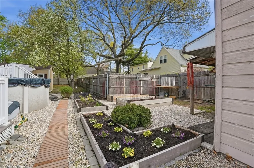 153 Falcon Avenue Warwick RI 02888