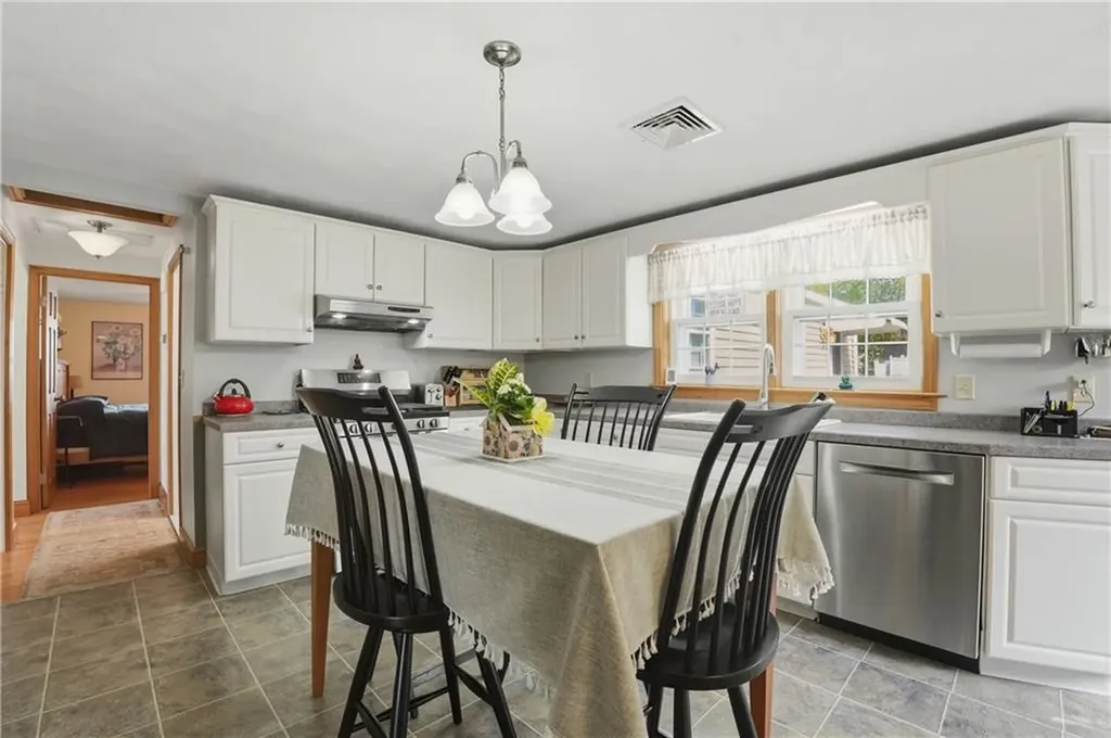 153 Falcon Avenue Warwick RI 02888