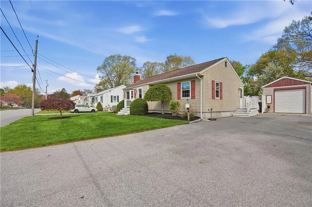 153 Falcon Avenue Warwick RI 02888