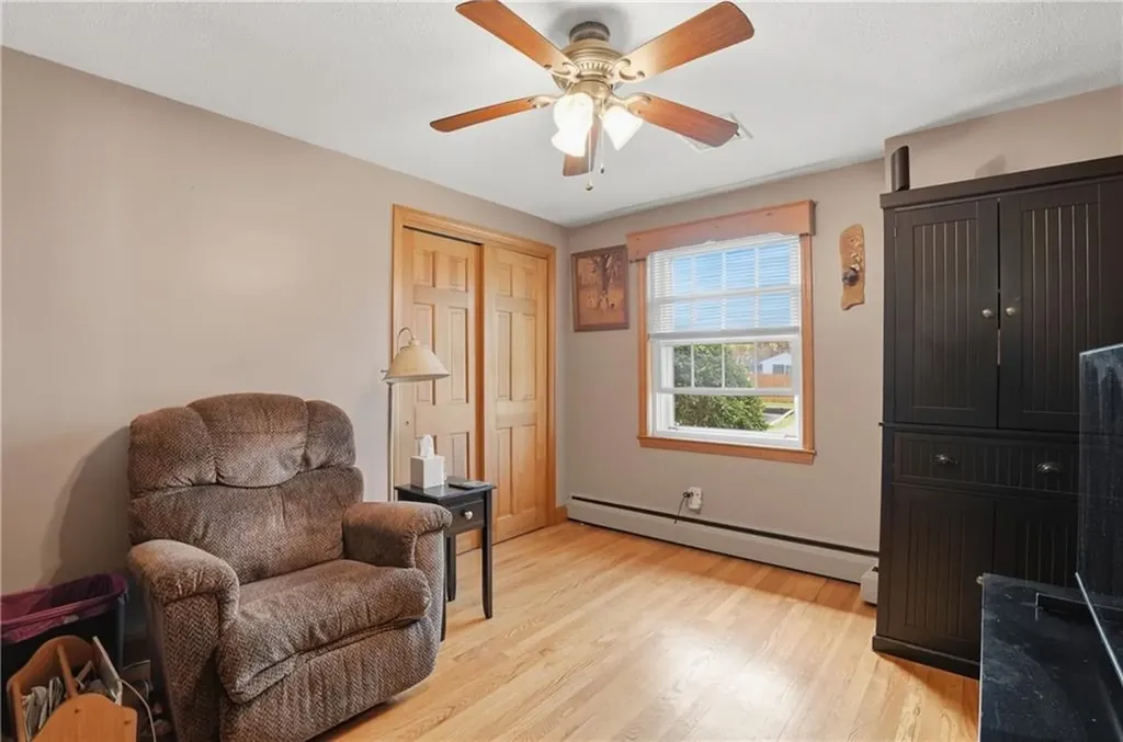 153 Falcon Avenue Warwick RI 02888