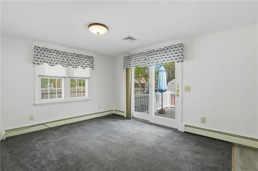 153 Falcon Avenue Warwick RI 02888