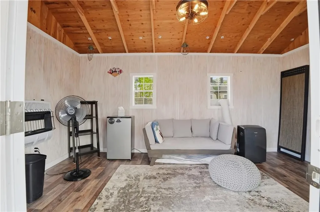 153 Falcon Avenue Warwick RI 02888