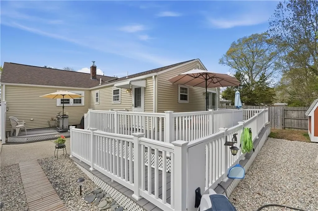 153 Falcon Avenue Warwick RI 02888