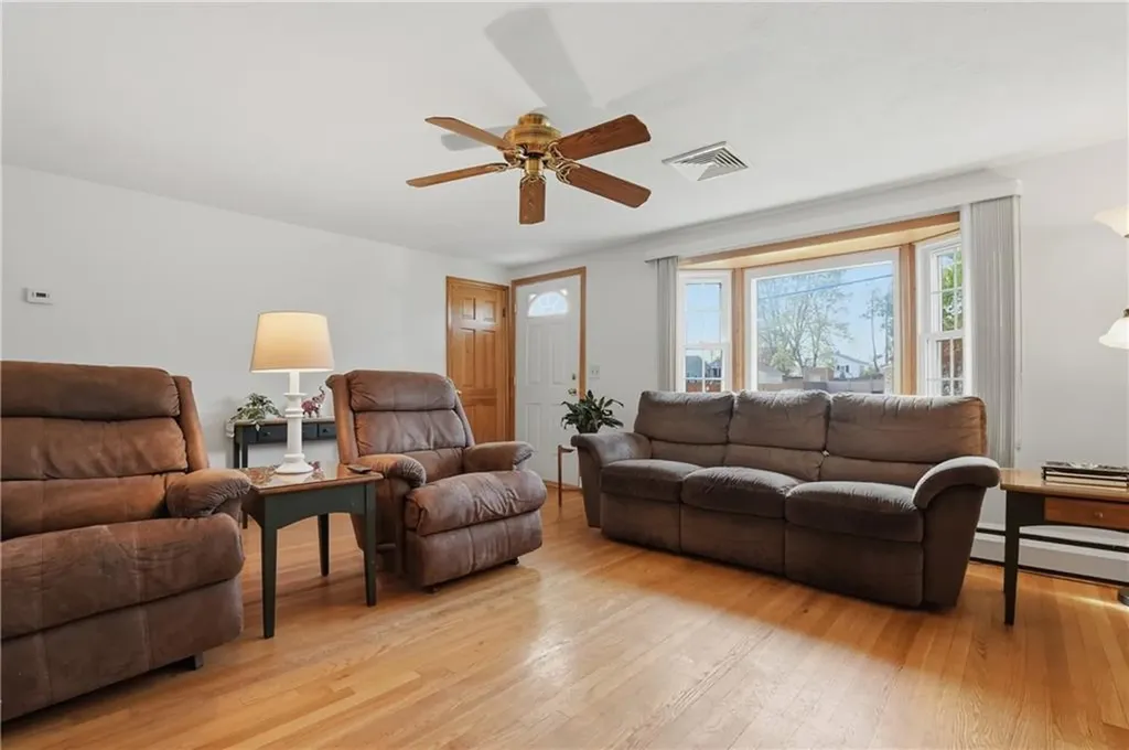 153 Falcon Avenue Warwick RI 02888