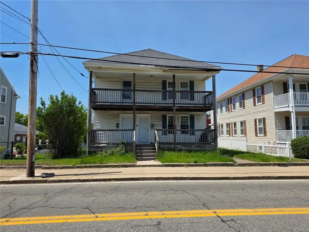 471 Providence Street Woonsocket RI 02895