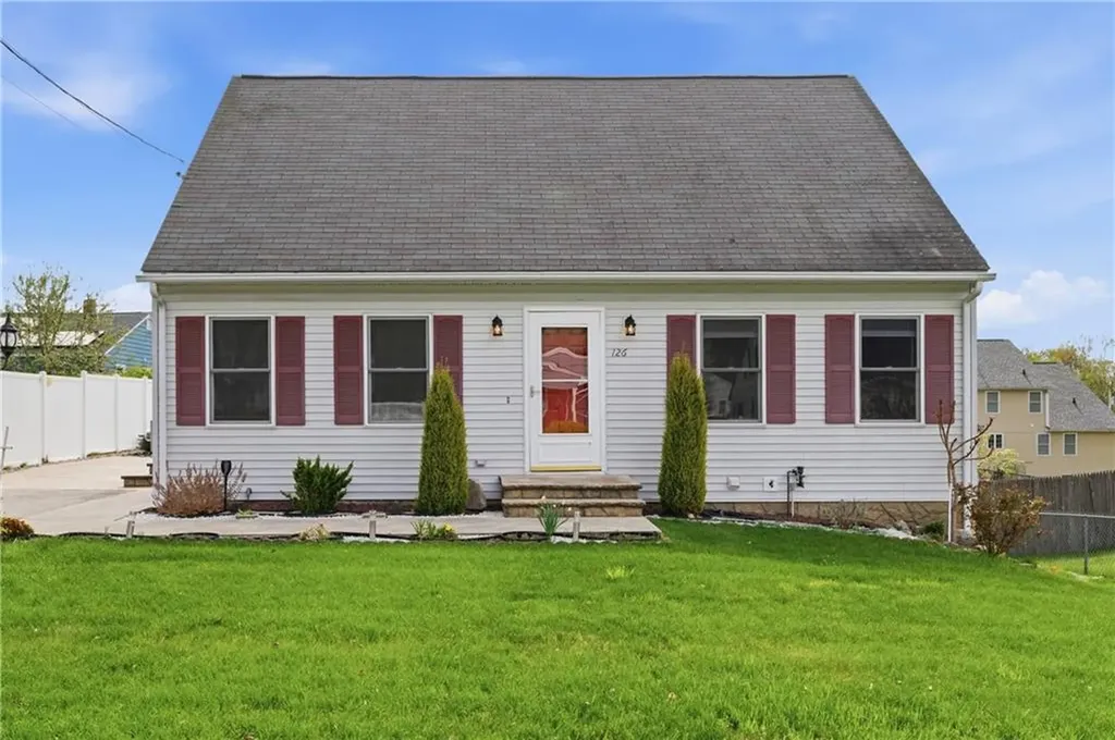 126 Lilac Avenue Woonsocket RI 02895