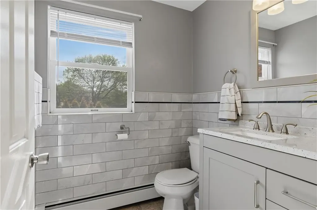 126 Lilac Avenue Woonsocket RI 02895
