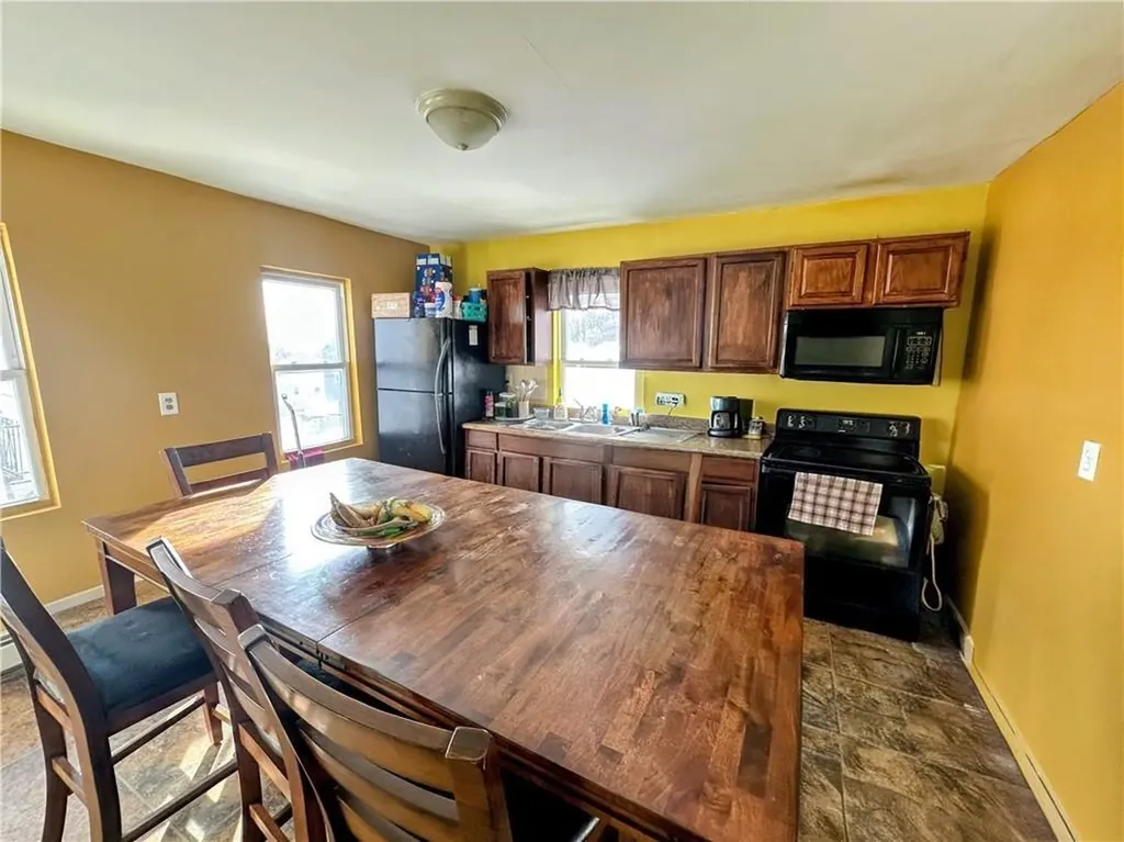 52 Harold Street Providence RI 02908