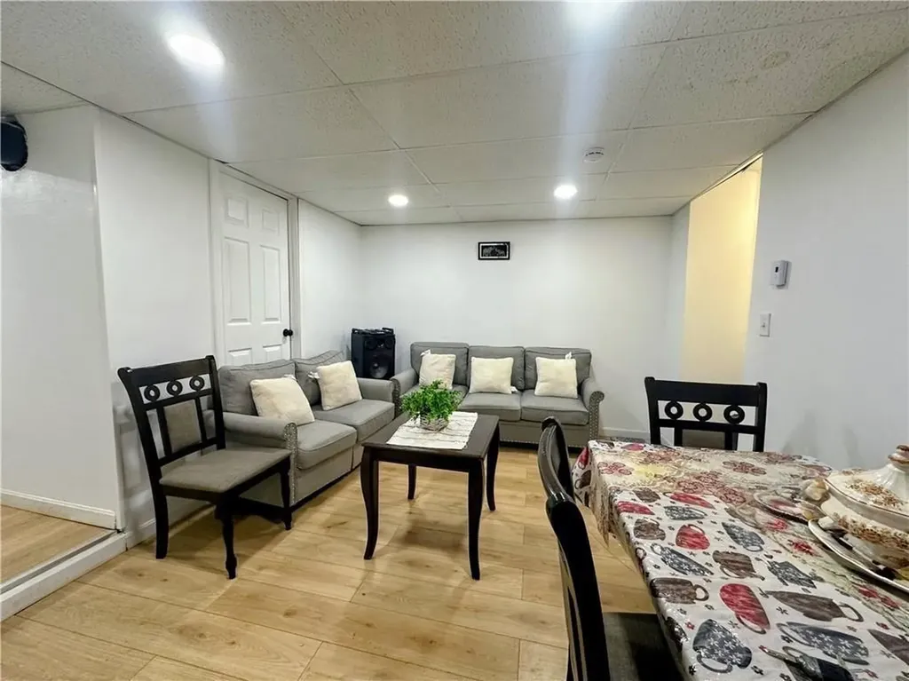 52 Harold Street Providence RI 02908