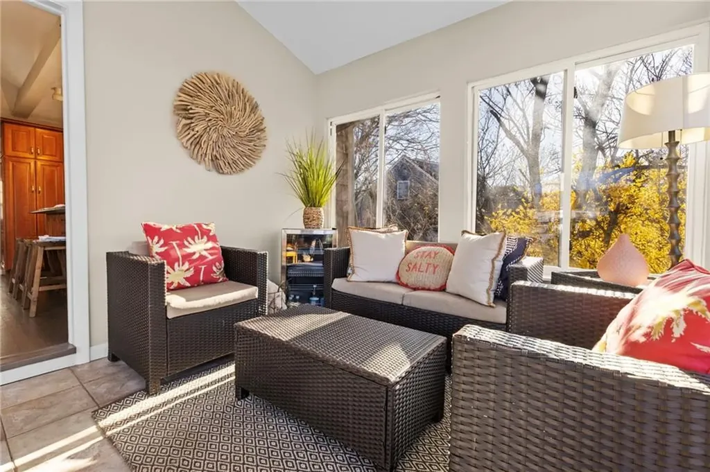 132 Ruggles Avenue Newport RI 02840