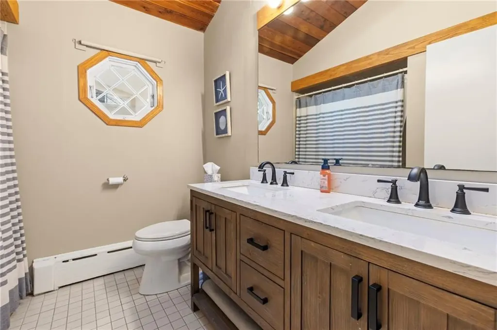 132 Ruggles Avenue Newport RI 02840