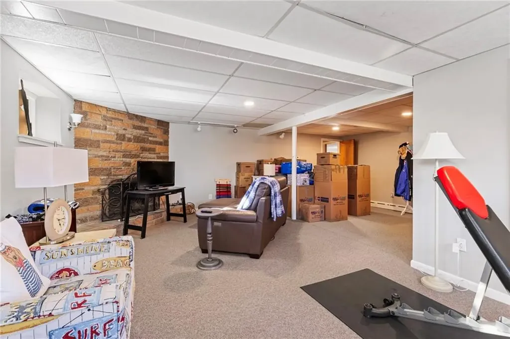 132 Ruggles Avenue Newport RI 02840