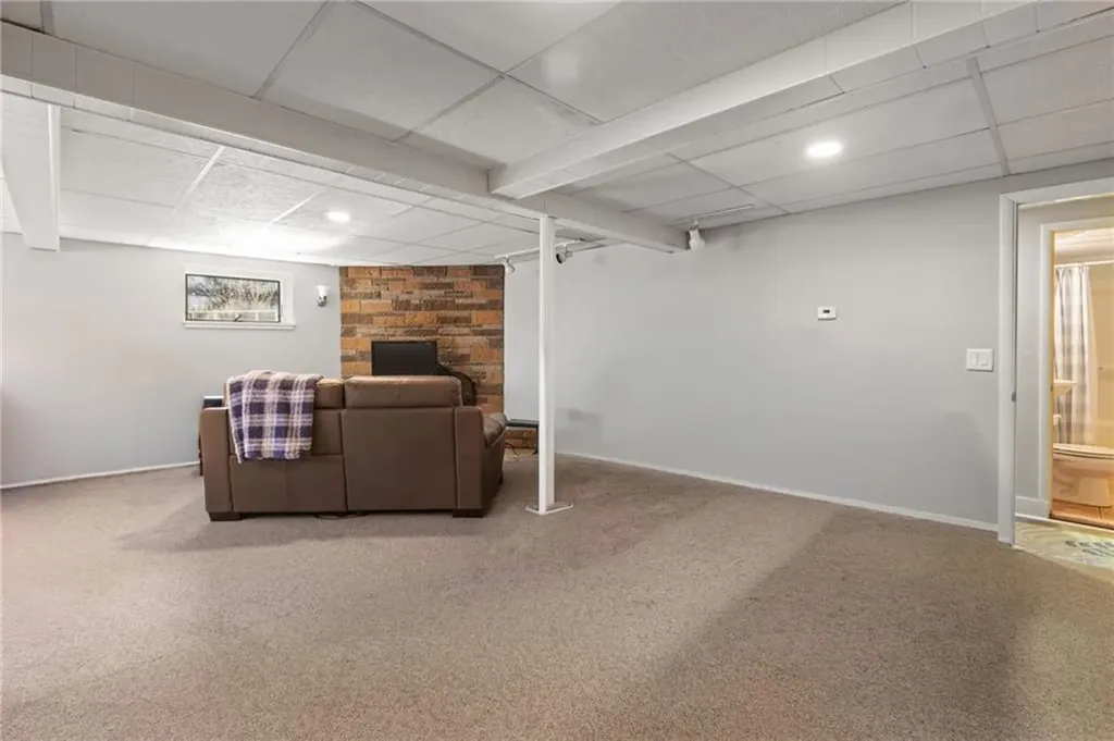 132 Ruggles Avenue Newport RI 02840