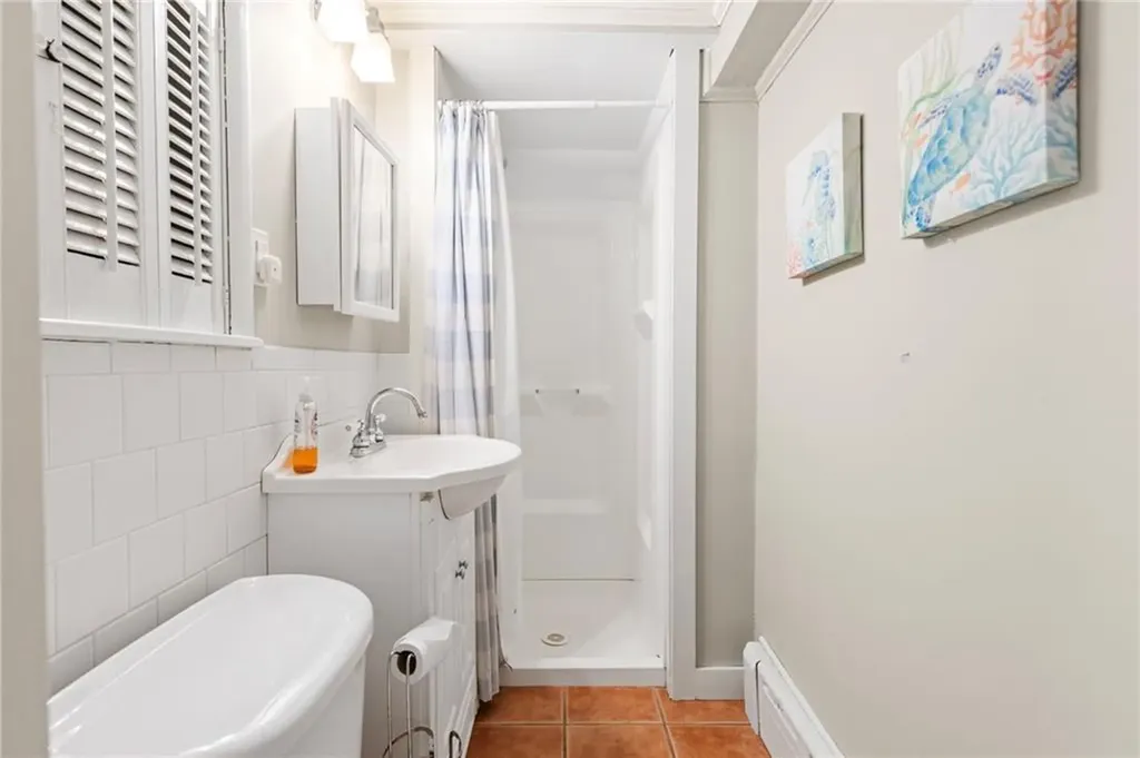 132 Ruggles Avenue Newport RI 02840