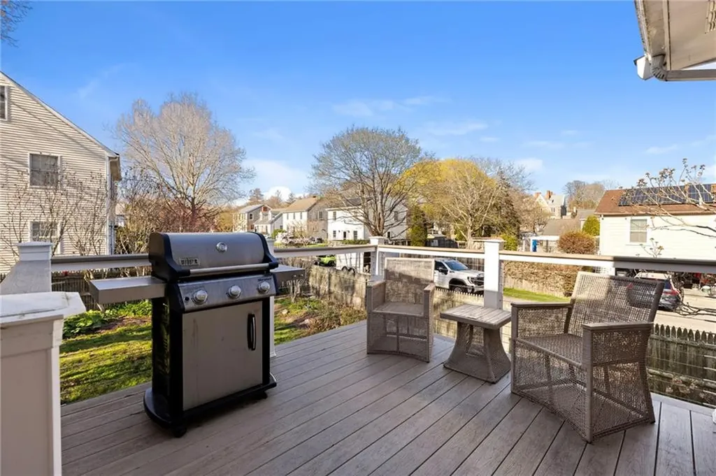 132 Ruggles Avenue Newport RI 02840