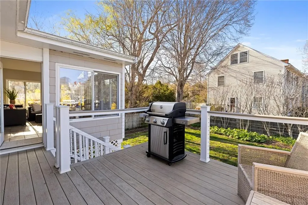 132 Ruggles Avenue Newport RI 02840