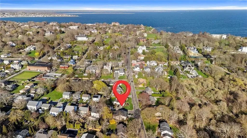 132 Ruggles Avenue Newport RI 02840