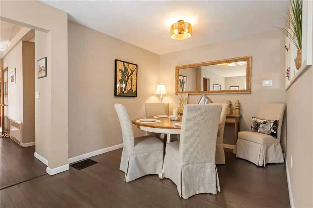 132 Ruggles Avenue Newport RI 02840