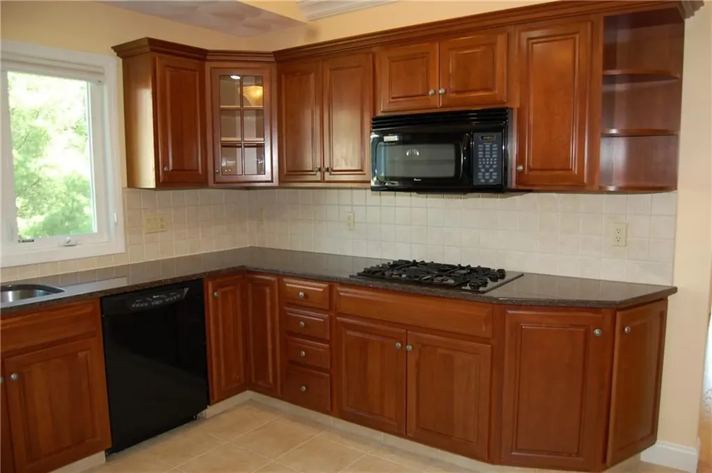 8 Sweet Corn Drive Cranston RI 02921