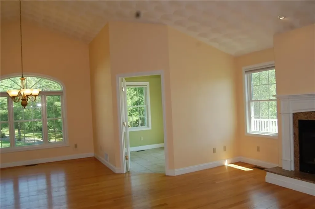 8 Sweet Corn Drive Cranston RI 02921