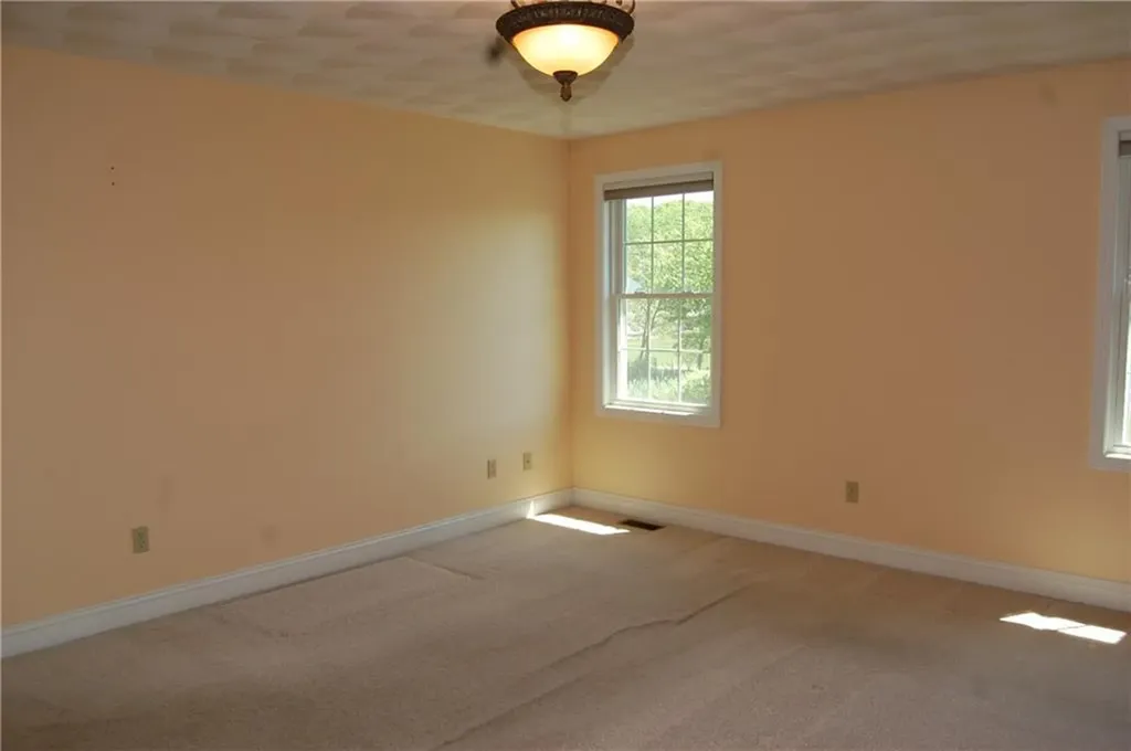 8 Sweet Corn Drive Cranston RI 02921