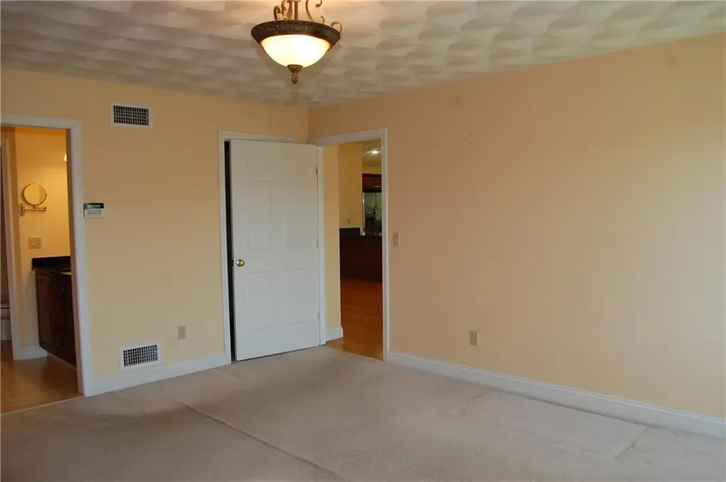 8 Sweet Corn Drive Cranston RI 02921
