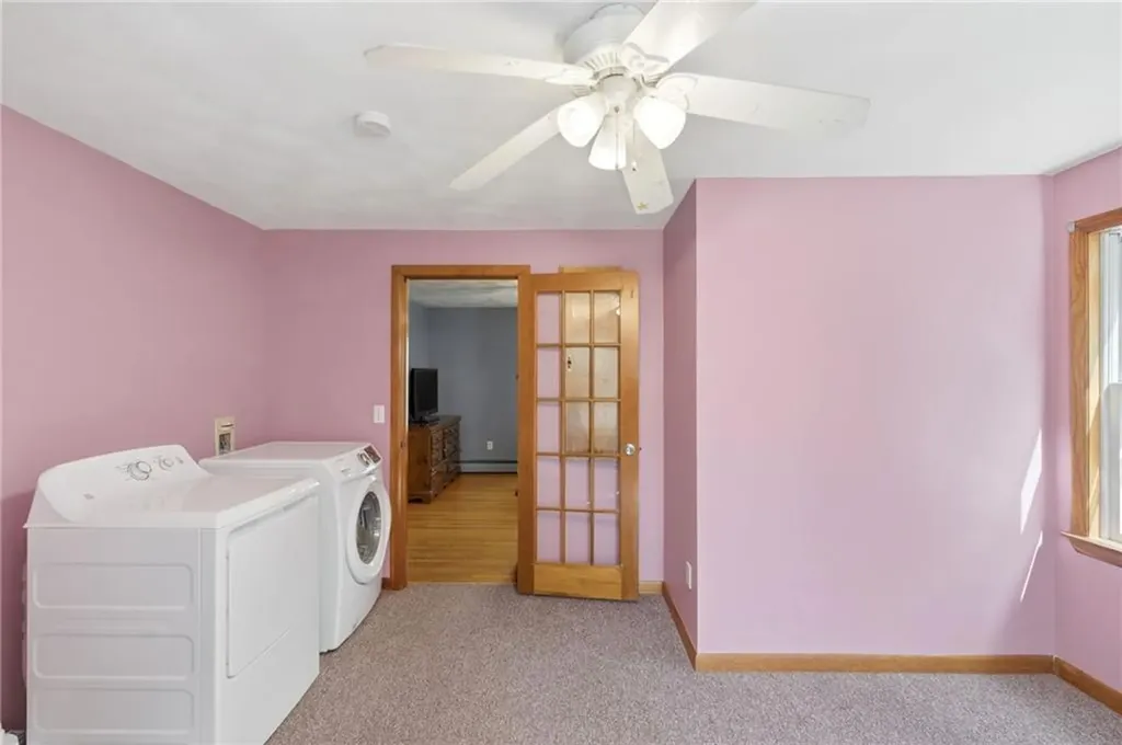 1 Roslyn Avenue Bristol RI 02809