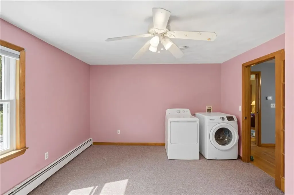 1 Roslyn Avenue Bristol RI 02809