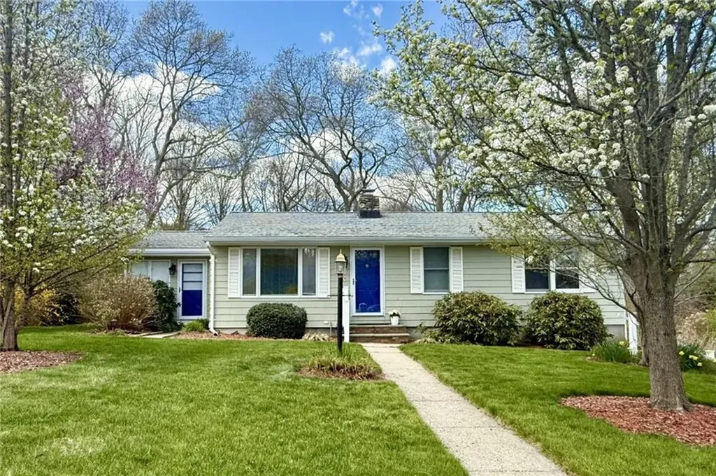 5 Sunnyside Drive Westerly RI 02891