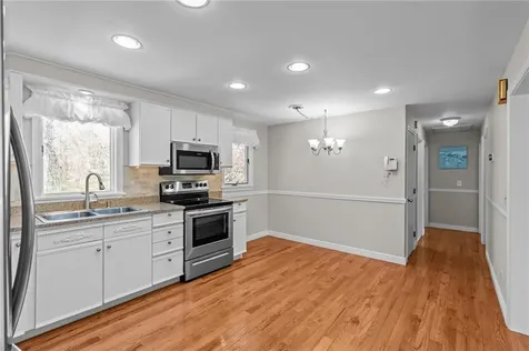 5 Sunnyside Drive Westerly RI 02891