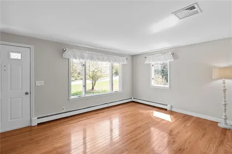 5 Sunnyside Drive Westerly RI 02891