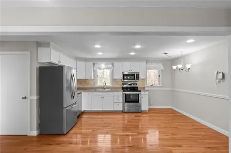 5 Sunnyside Drive Westerly RI 02891