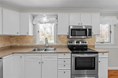5 Sunnyside Drive Westerly RI 02891
