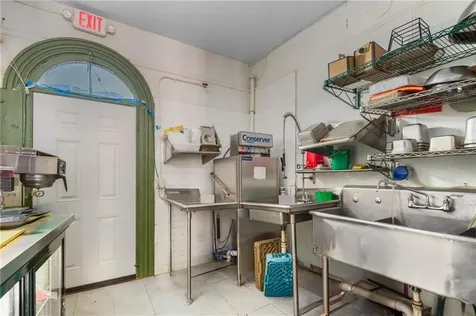 207 Douglas Avenue Providence RI 02908