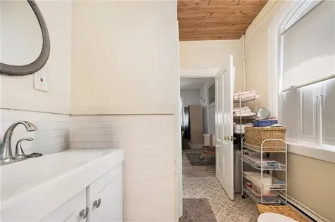 207 Douglas Avenue Providence RI 02908