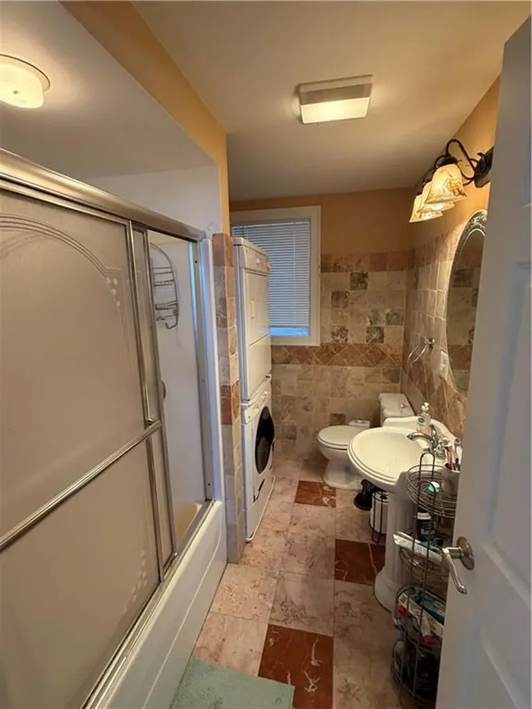 132 Elton Street Providence RI 02906
